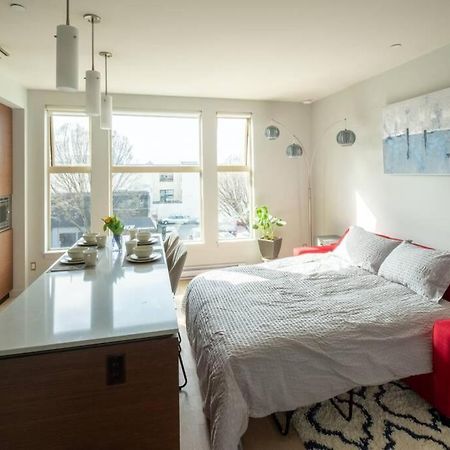 Clean 3Rd Floor 1 Bedroom Apt In Old Town China Town วิกตอเรีย ภายนอก รูปภาพ